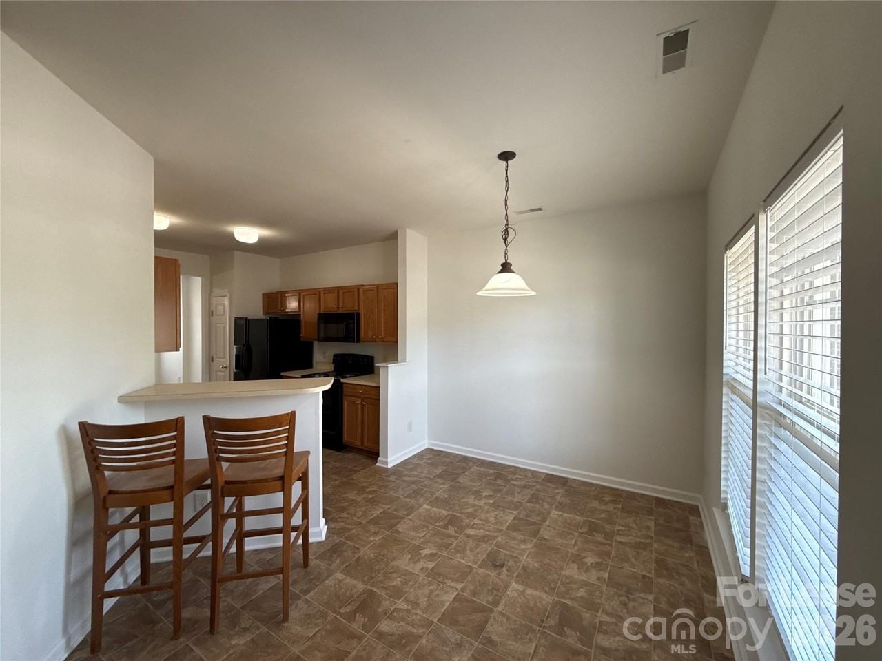 4237 Coulter Xing - Photo 3 of 17