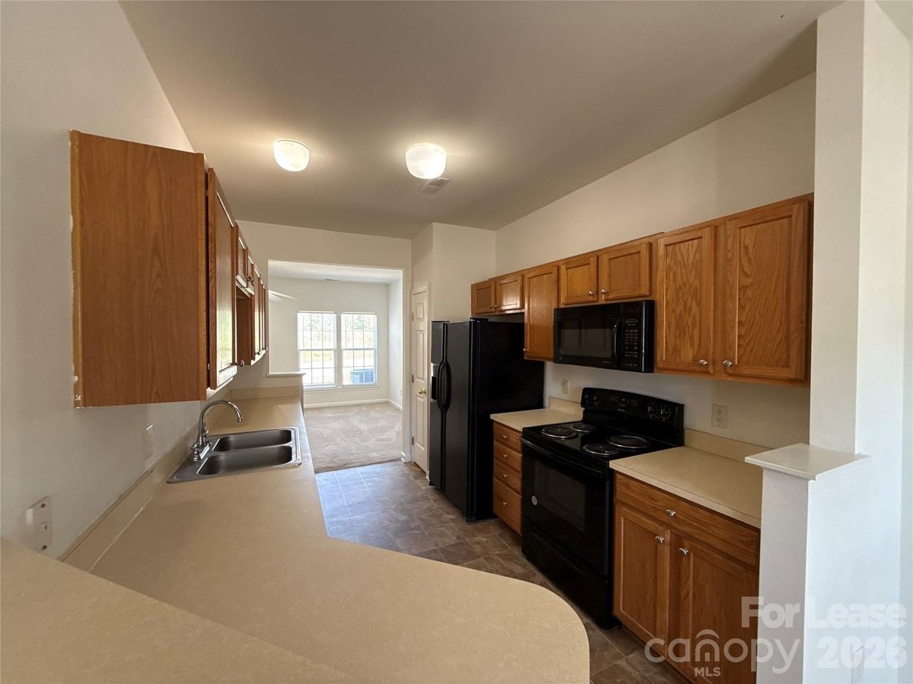 4237 Coulter Xing - Photo 4 of 17