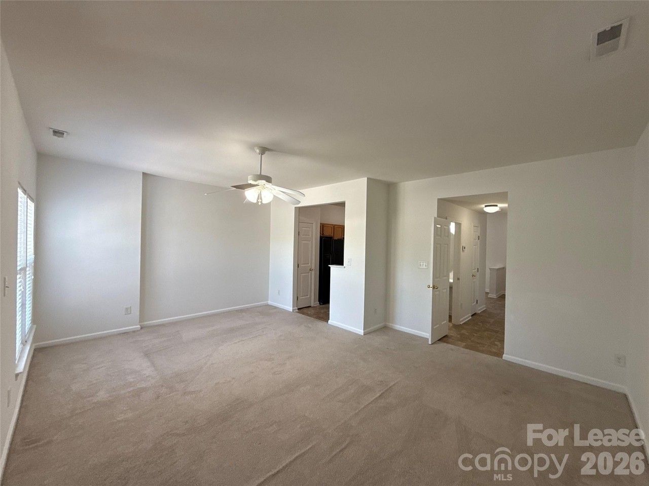 4237 Coulter Xing - Photo 7 of 17