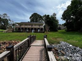 featured image of 137 Fern Haven Ln