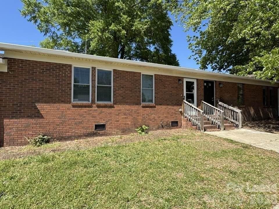 19612 Oak St #7