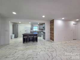 featured image of 117 Oakview Dr