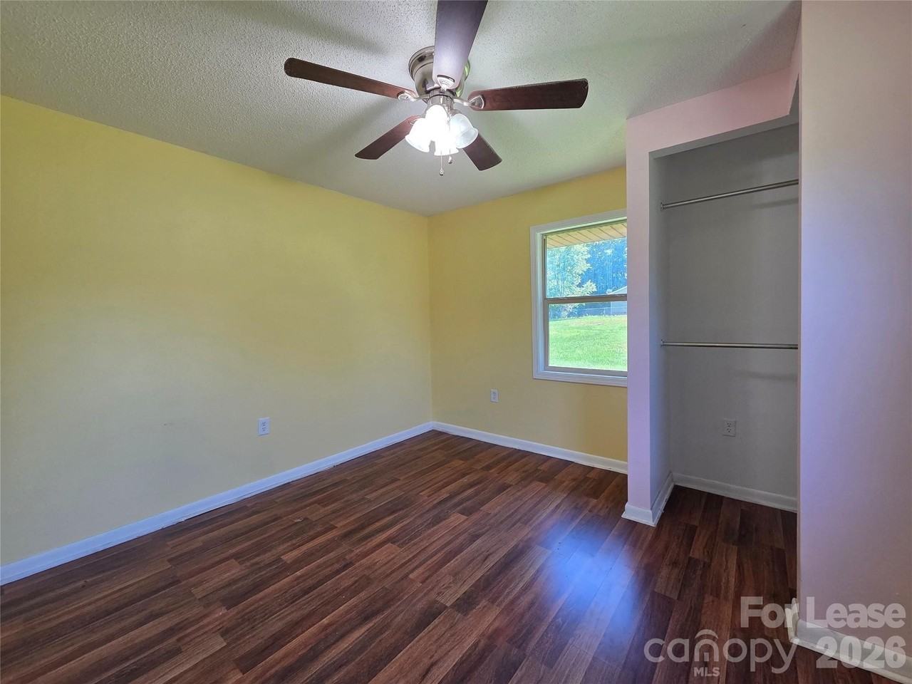 117 Oakview Dr - Photo 6 of 16