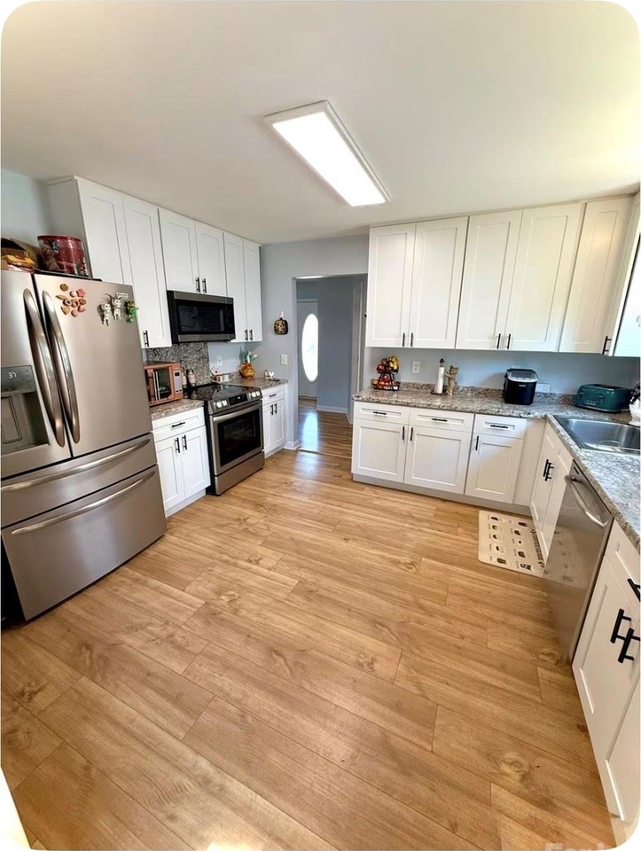 409 Goosedown Ct - Photo 4 of 16