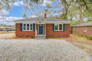 featured image of 3001 Truman St