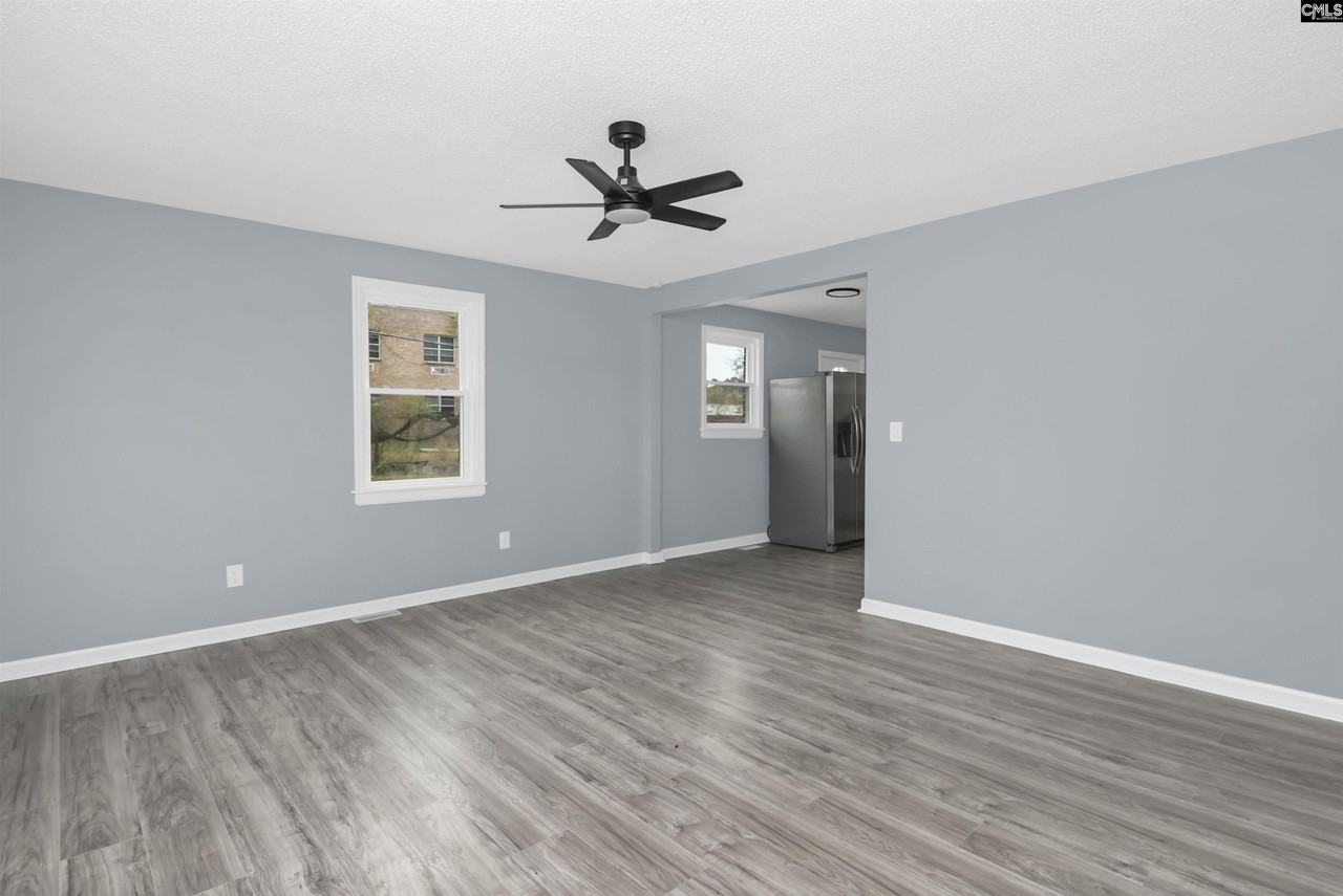 3001 Truman St - Photo 6 of 28