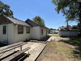 611 Oakland Ave - Photo 1 of 1