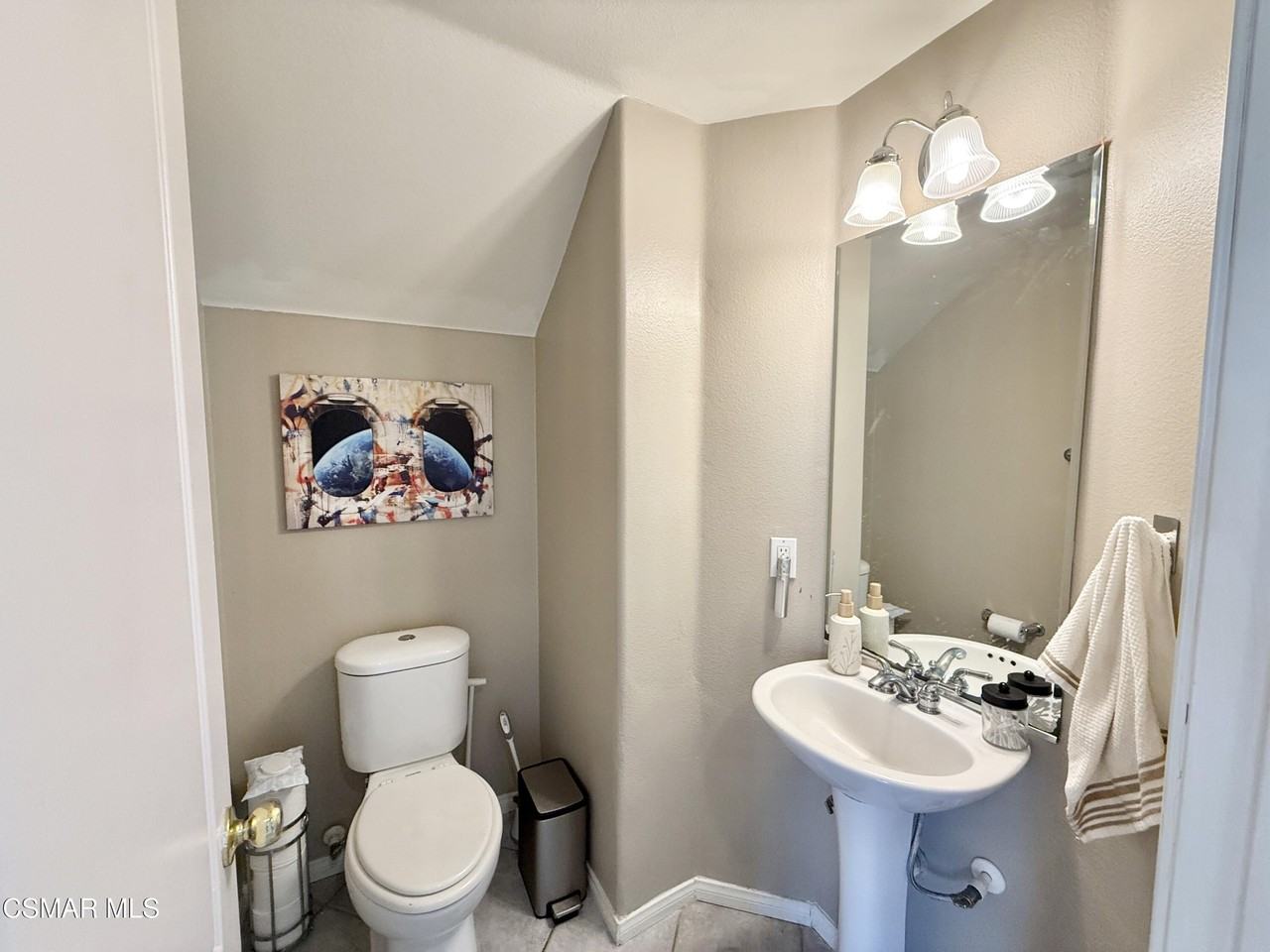 2527 Aurora Ln - Photo 4 of 23
