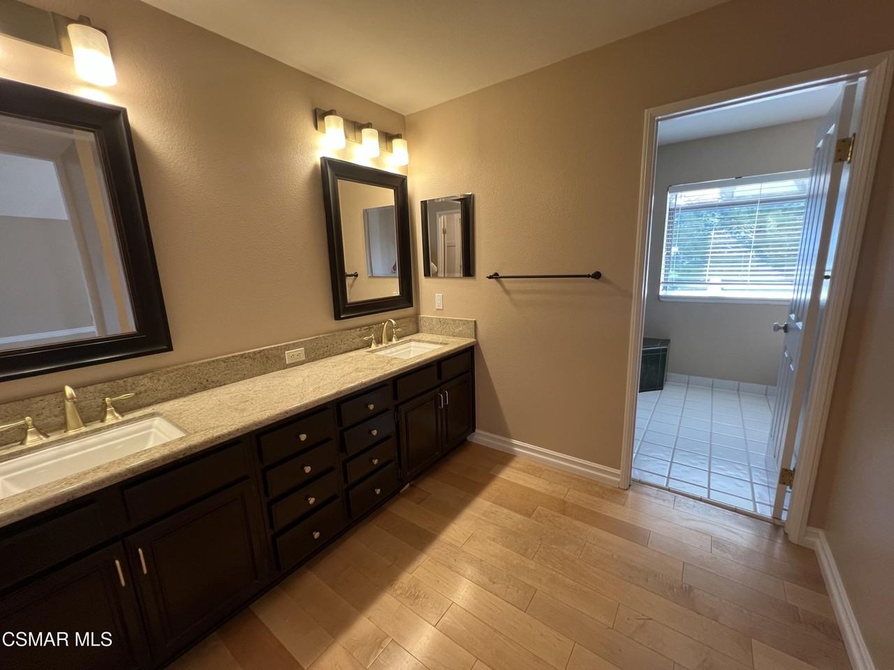 261 Scarborough St - Photo 5 of 19