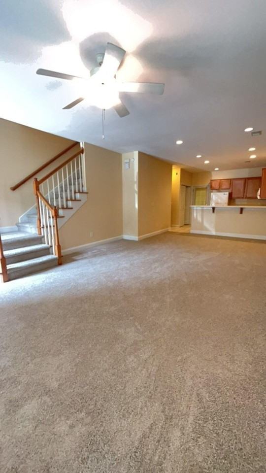 121 Steeple Point Ct - Photo 3 of 16