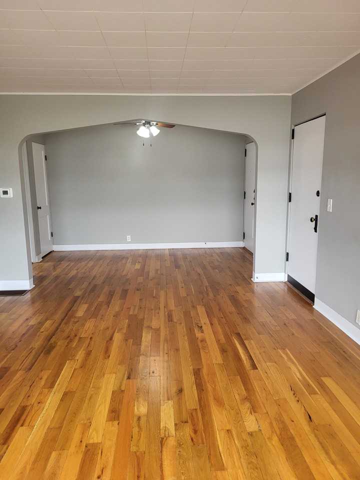 738 State St - Photo 3 of 13