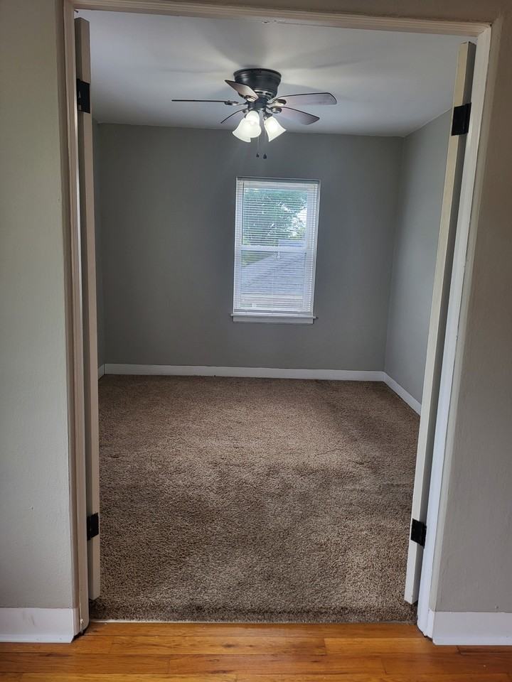 738 State St - Photo 4 of 13