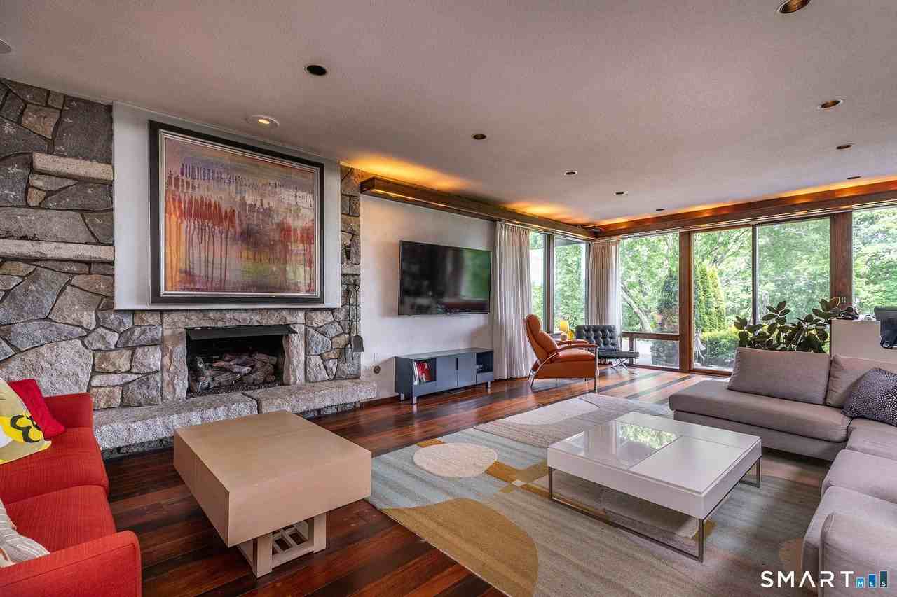 250 Westledge Dr - Photo 6 of 39