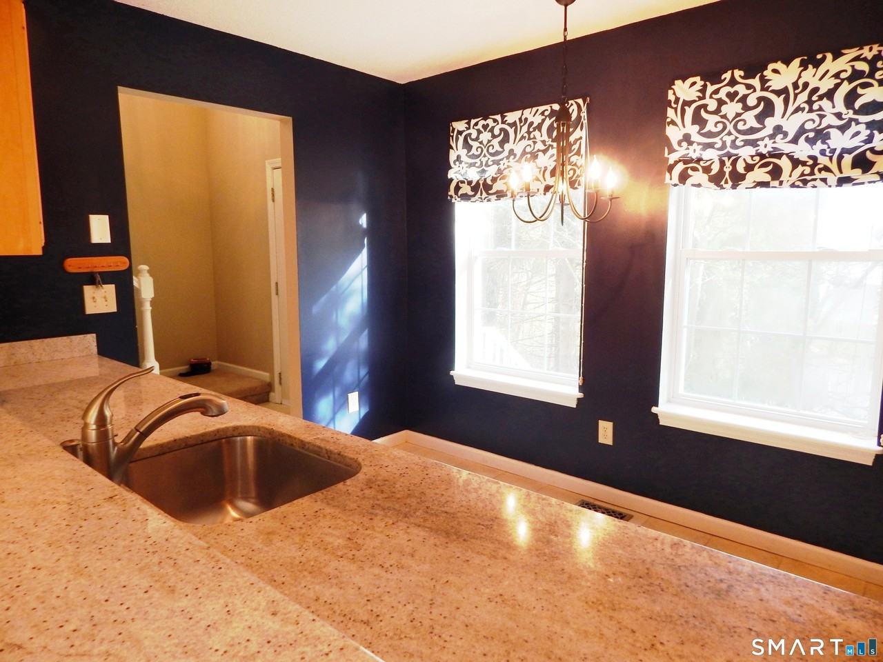629 Danbury Rd #40 - Photo 3 of 16