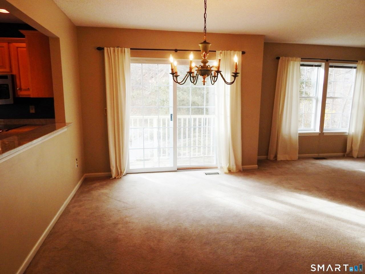 629 Danbury Rd #40 - Photo 5 of 16