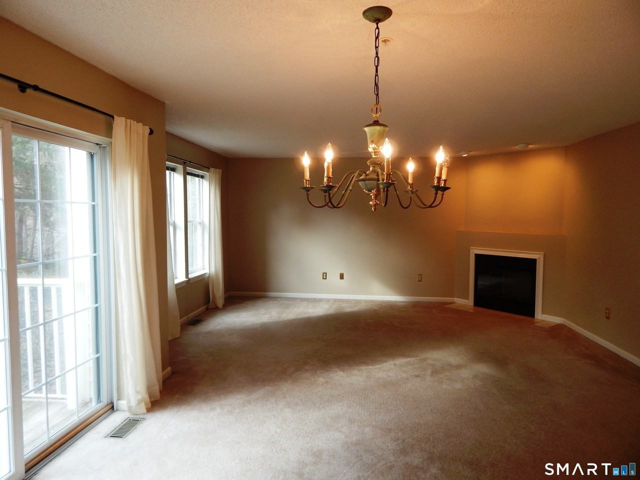 629 Danbury Rd #40 - Photo 6 of 16