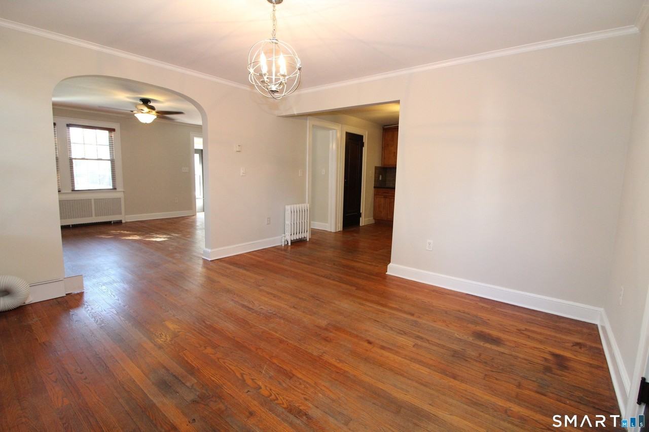 53 Lilac Ave - Photo 6 of 24