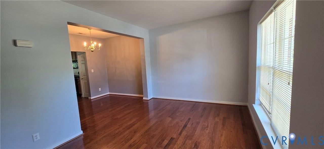 11347 Abbots Cross Ln - Photo 5 of 37