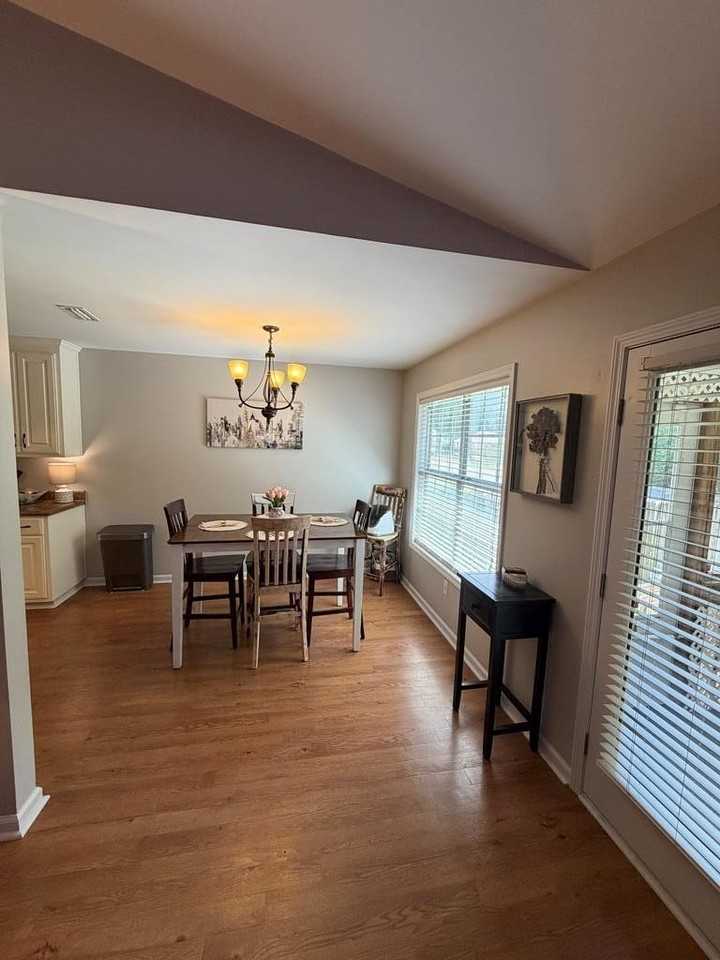 1316 Baywood Rd - Photo 6 of 9