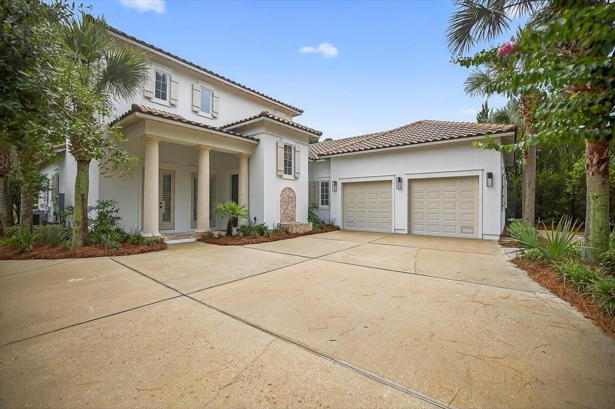 3161 Club Dr - Photo 3 of 49
