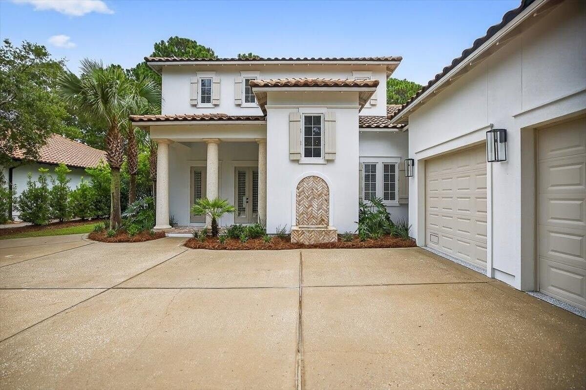3161 Club Dr - Photo 4 of 49