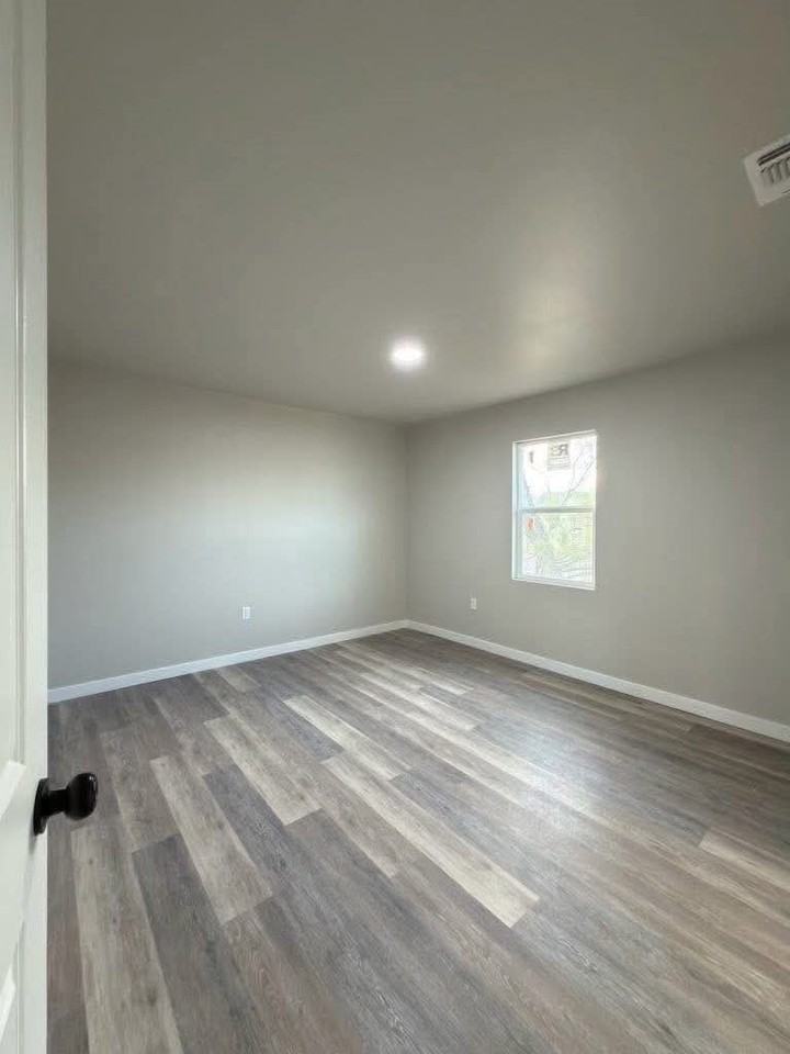 793 Progreso Apt 1 - Photo 4 of 10