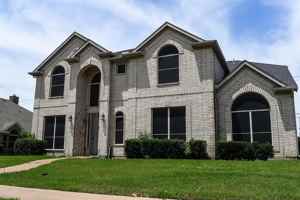 featured image of 409 Royal Crest Dr