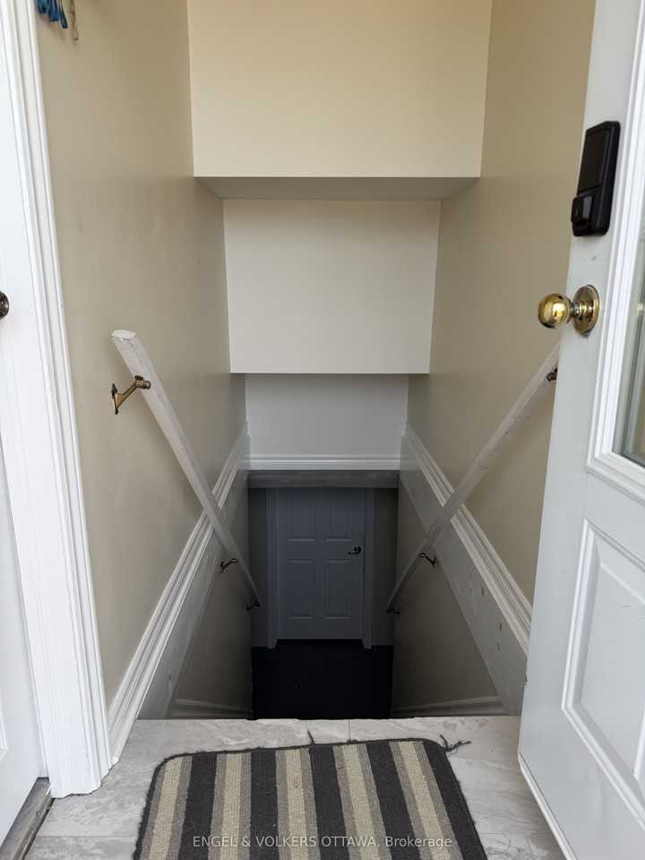 1199 Old Montreal Rd - Photo 4 of 25