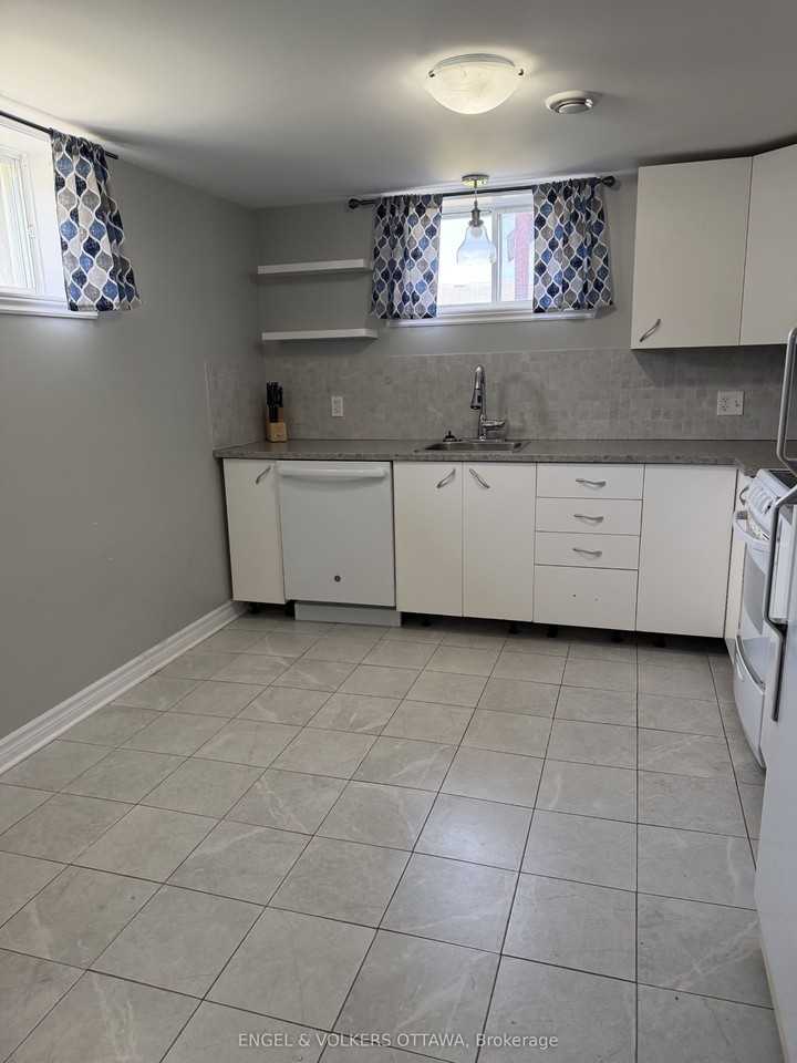 1199 Old Montreal Rd - Photo 6 of 25
