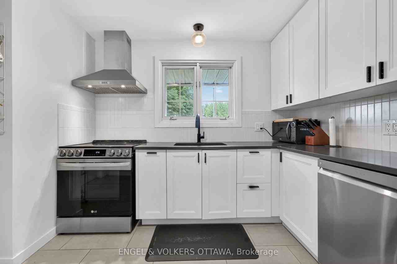 2548 Hanlon Ave - Photo 6 of 21