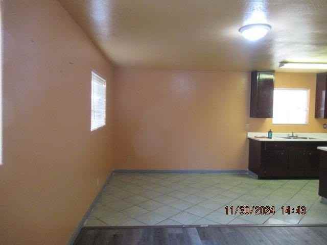 530 8th St #105 - Photo 3 of 7