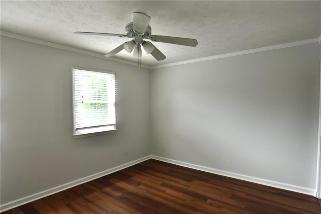 2898 Webb Bridge Rd - Photo 5 of 8