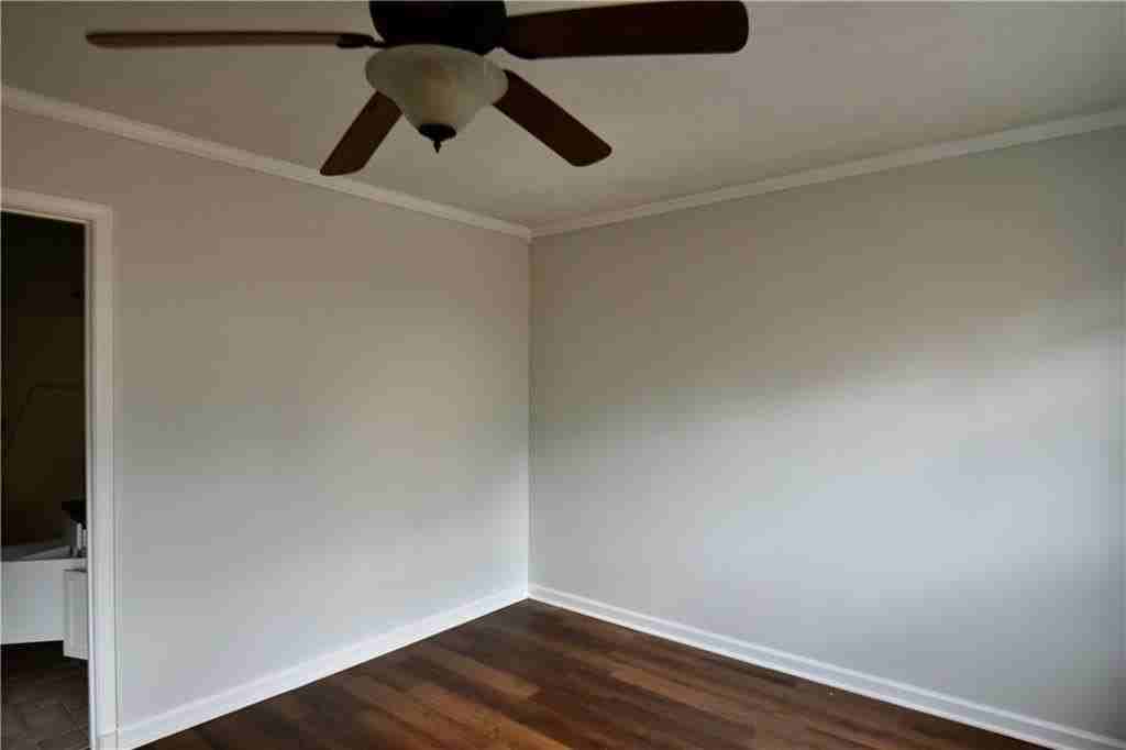 2898 Webb Bridge Rd - Photo 6 of 8