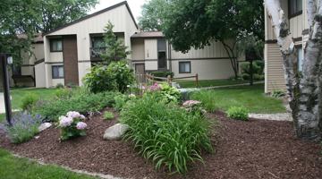 featured image of 1187 W Wilson St