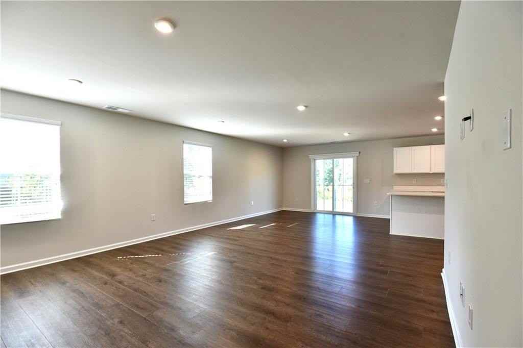8421 Limerick Ln - Photo 6 of 36