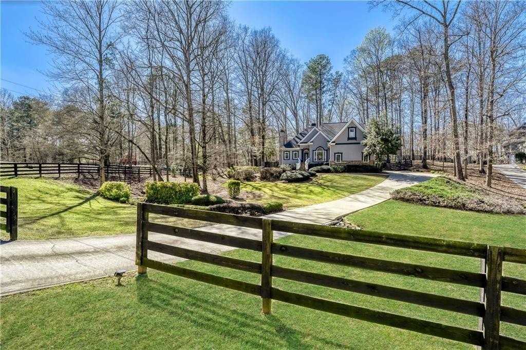 14124 Hopewell Rd - Photo 2 of 29