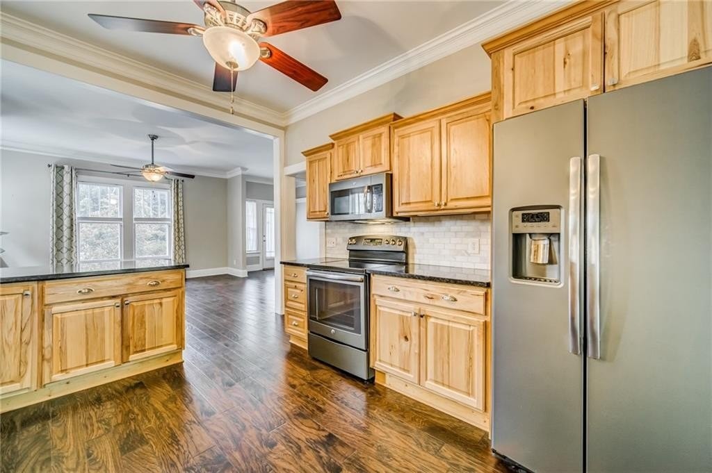 121 Brown St - Photo 5 of 41
