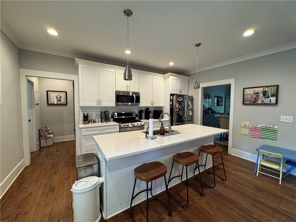 859 East Ave - Photo 3 of 9
