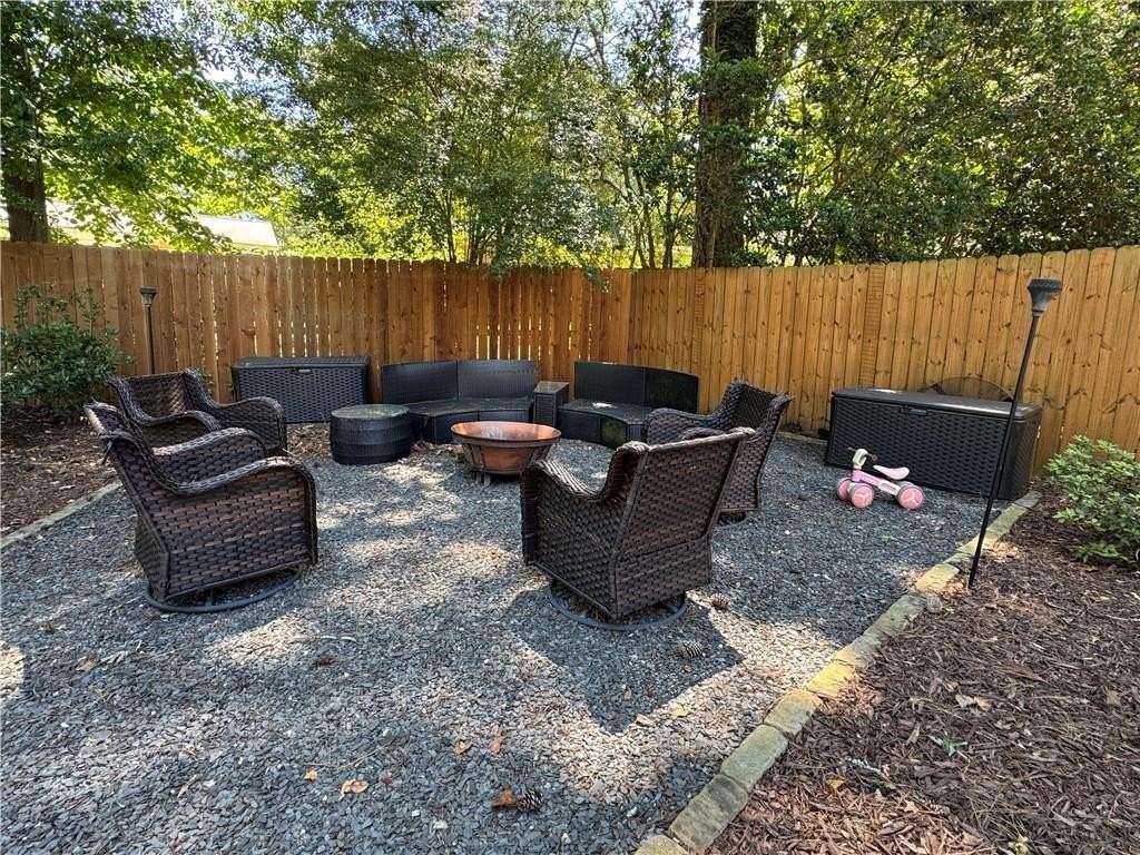 859 East Ave - Photo 7 of 9