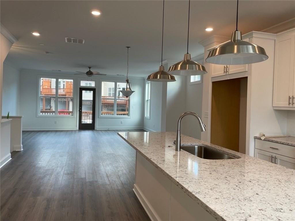3504 Benedict Pl - Photo 3 of 11