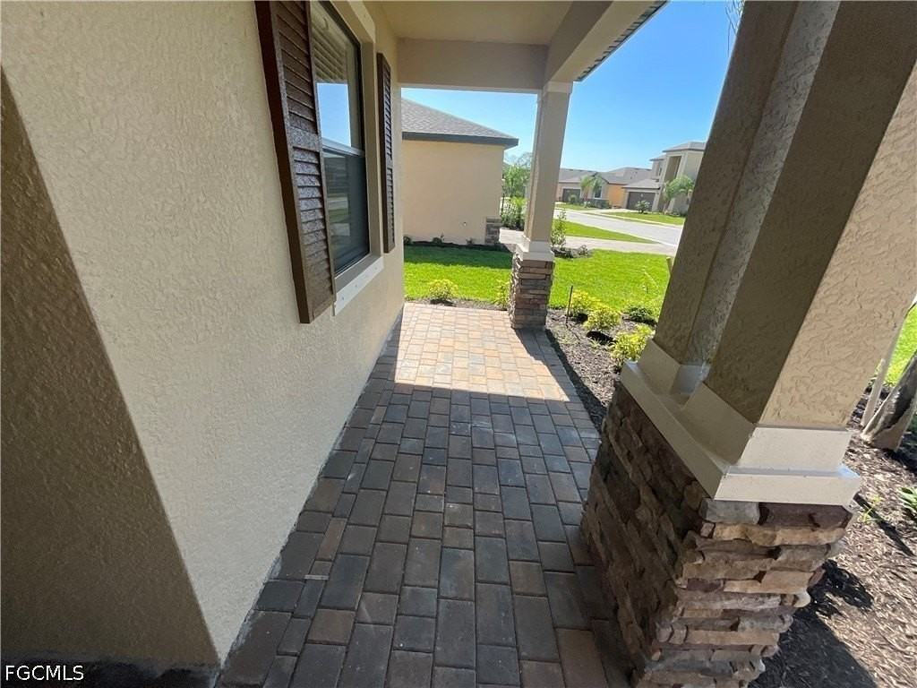 14570 Palamos Cir - Photo 3 of 33