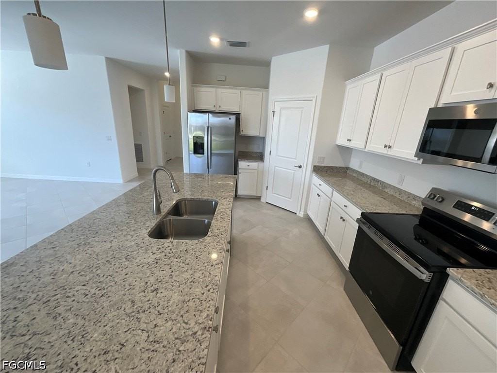 14570 Palamos Cir - Photo 7 of 33