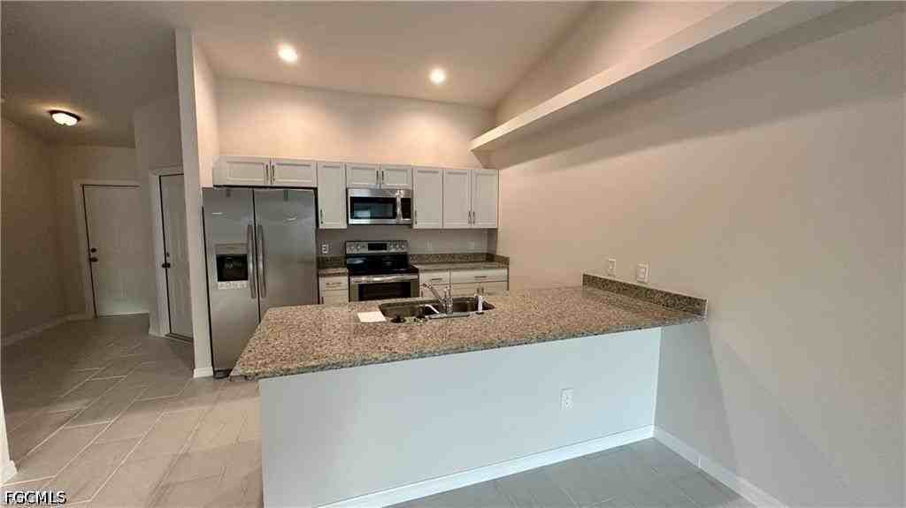 4402 Skyline Blvd - Photo 3 of 13