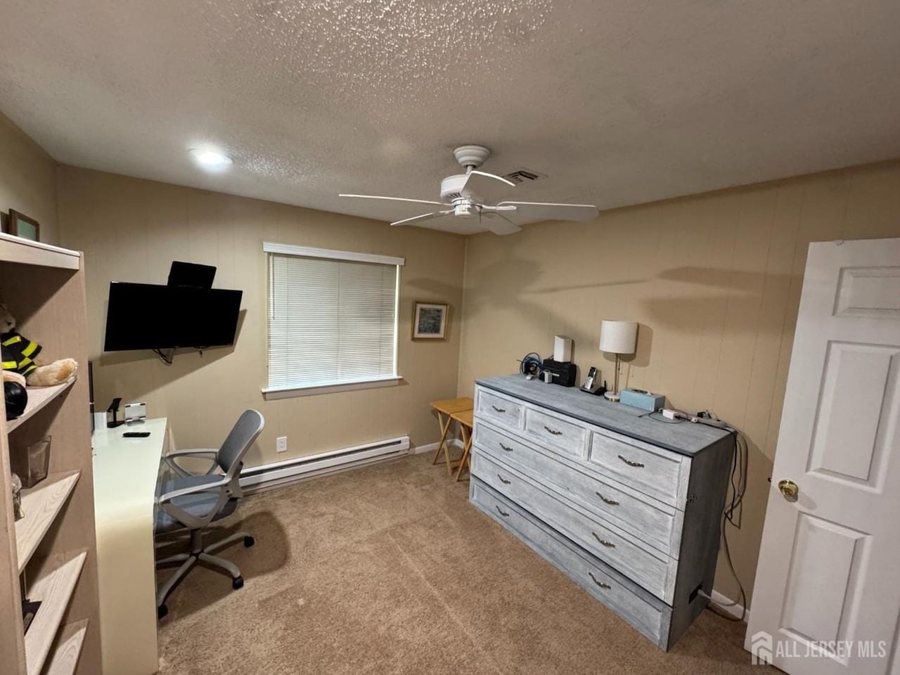 186 Newport Rd - Photo 5 of 7