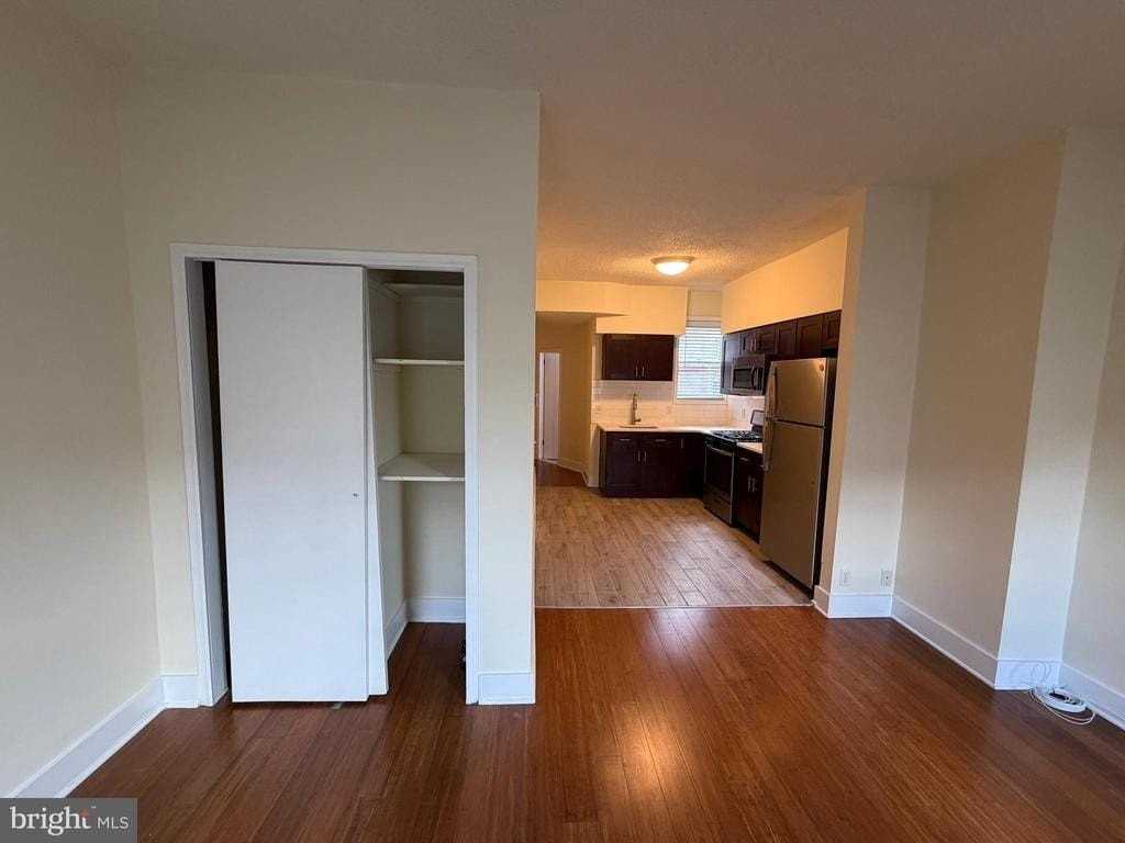 1436 Wolf St #2 - Photo 3 of 11
