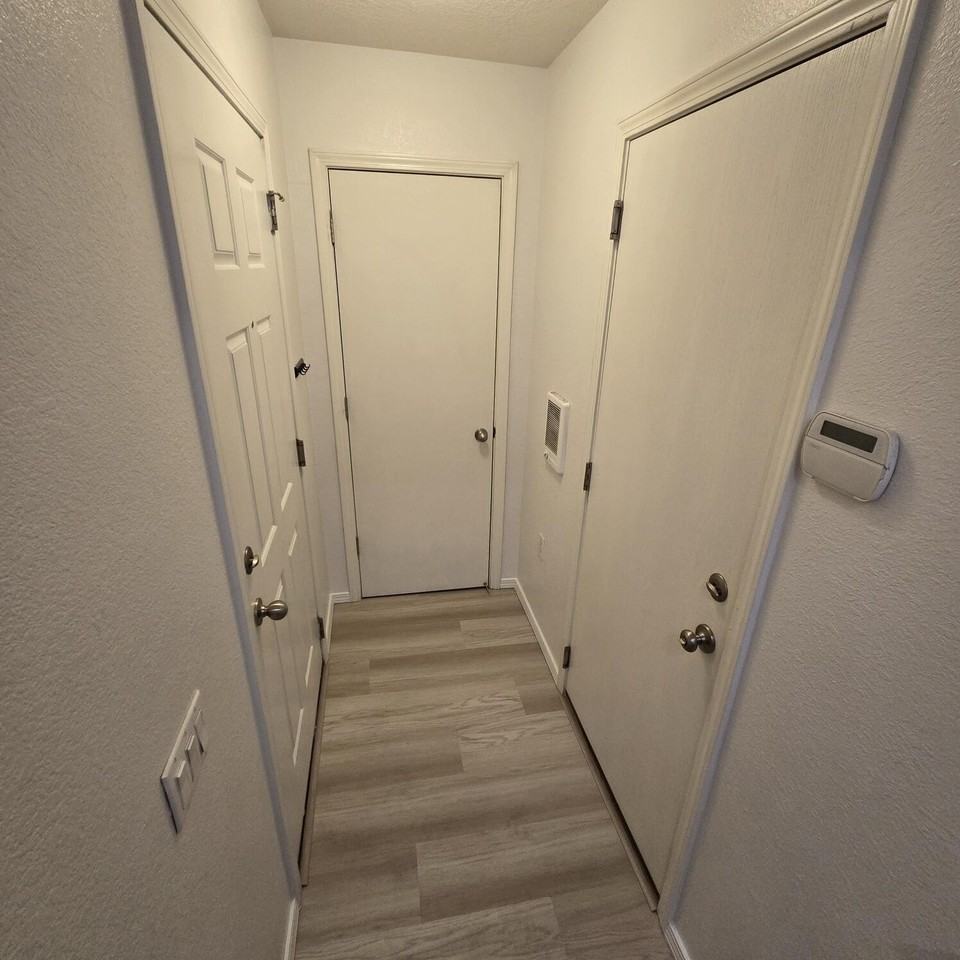 601 Menaul Blvd Ne #4406 - Photo 2 of 29
