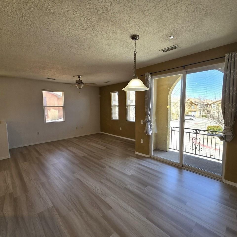 601 Menaul Blvd Ne #4406 - Photo 5 of 29