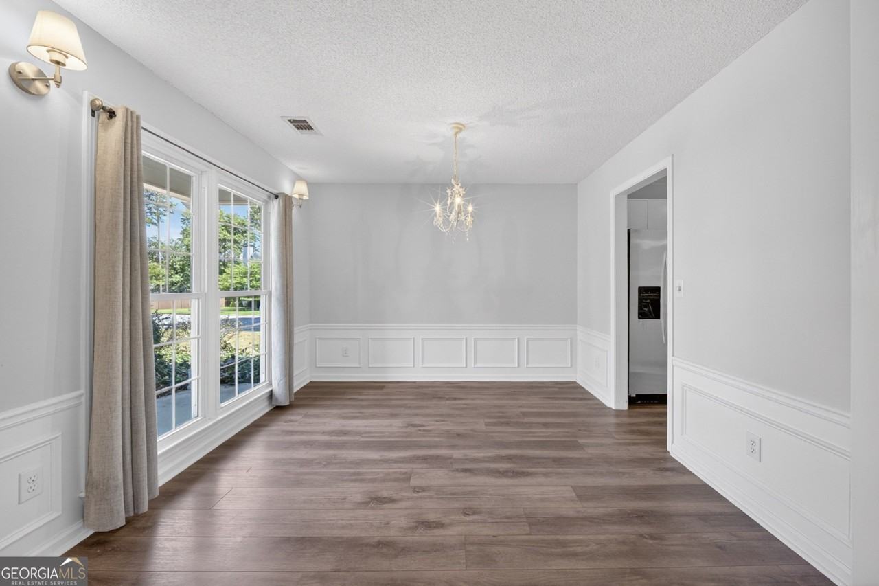 3485 Patterstone Dr - Photo 2 of 19