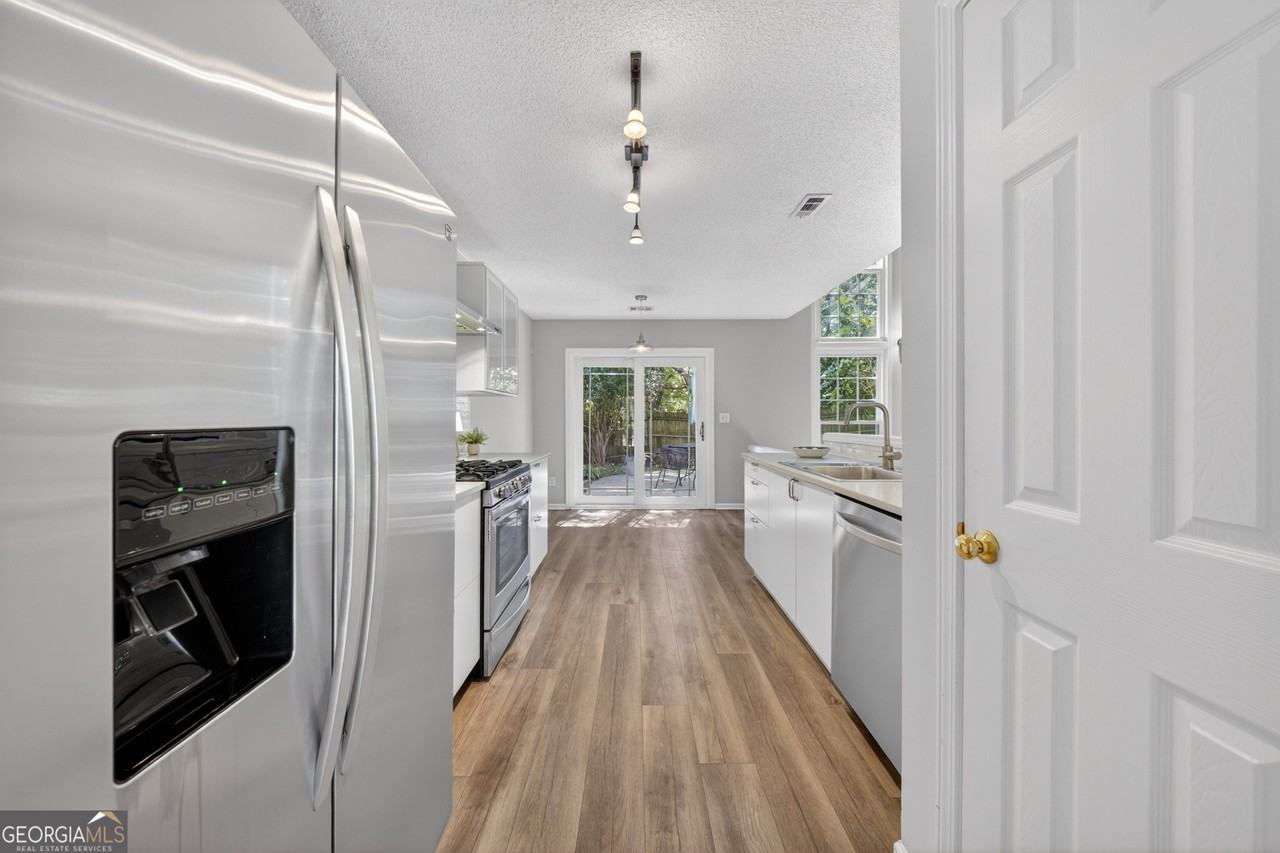 3485 Patterstone Dr - Photo 5 of 19