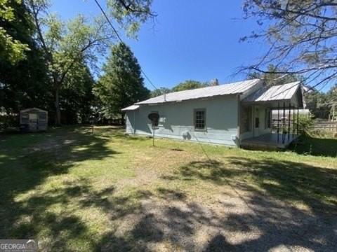 205 Auburn Ave - Photo 4 of 9